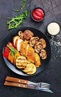 Customized On-Set Meals - Adaptable catering services for the unique needs of your production.